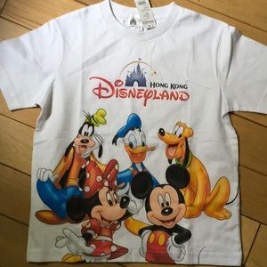 Disneyland Hong Kong child’s tee shirt size M